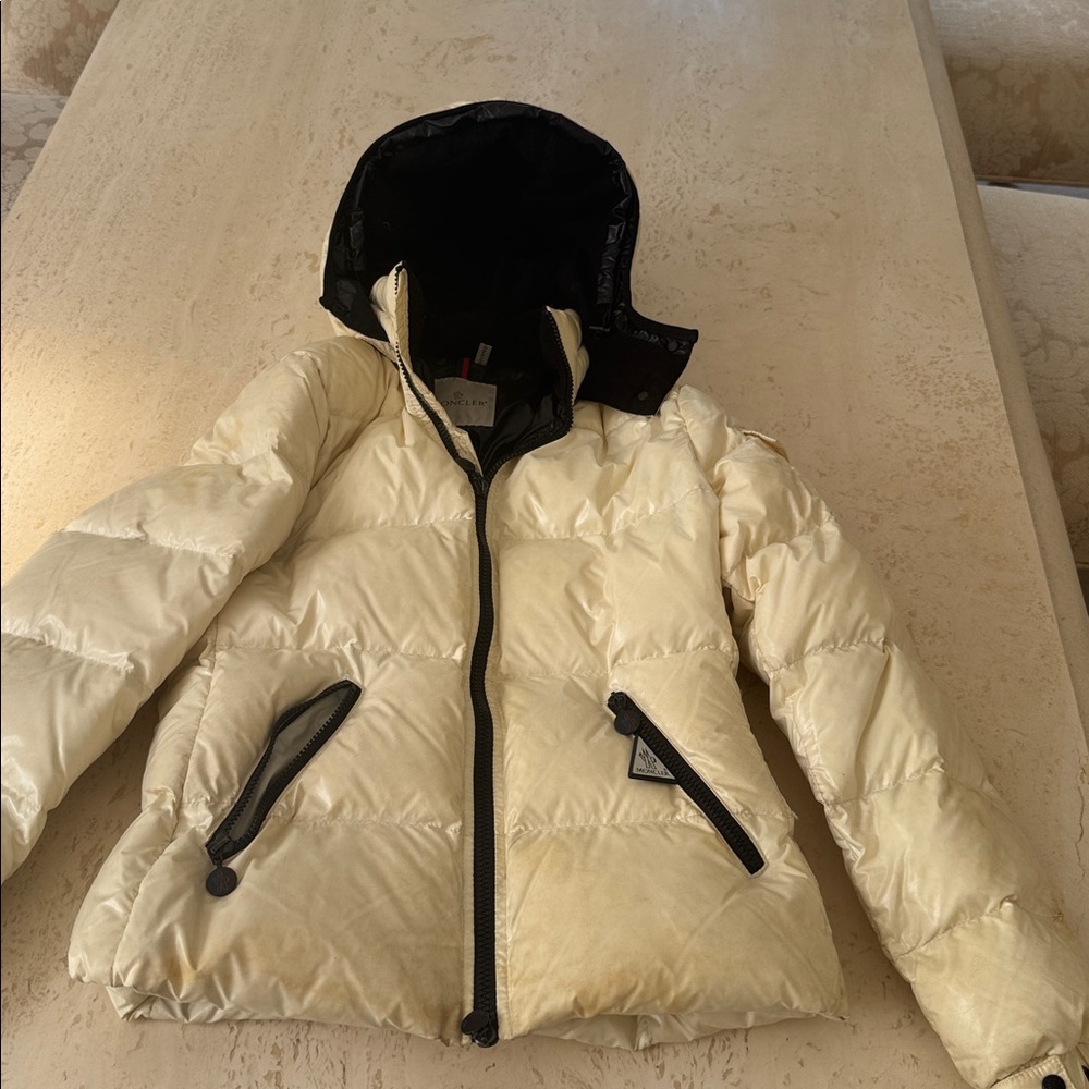 Moncler Ivory Puffer Jacket with Black Details